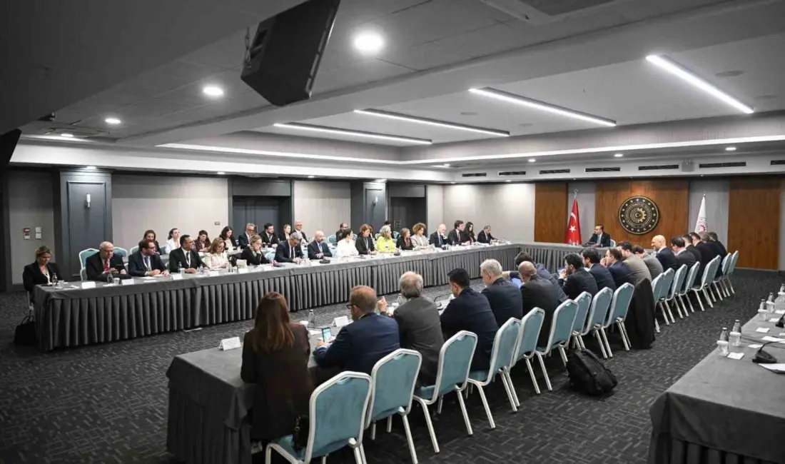 Sanayi ve Teknoloji Bakanı Mehmet Fatih Kacır, “Türkiye olarak, yatırım,