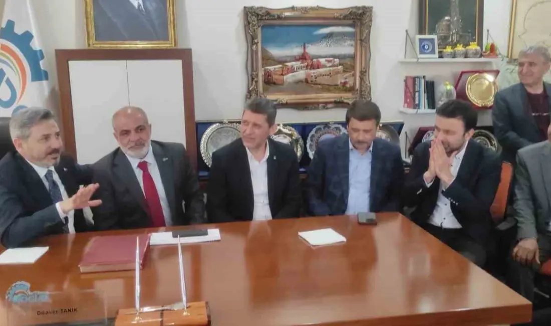 Çalışma ve Sosyal Güvenlik Bakan Yardımcısı Ahmet Aydın, AK Parti