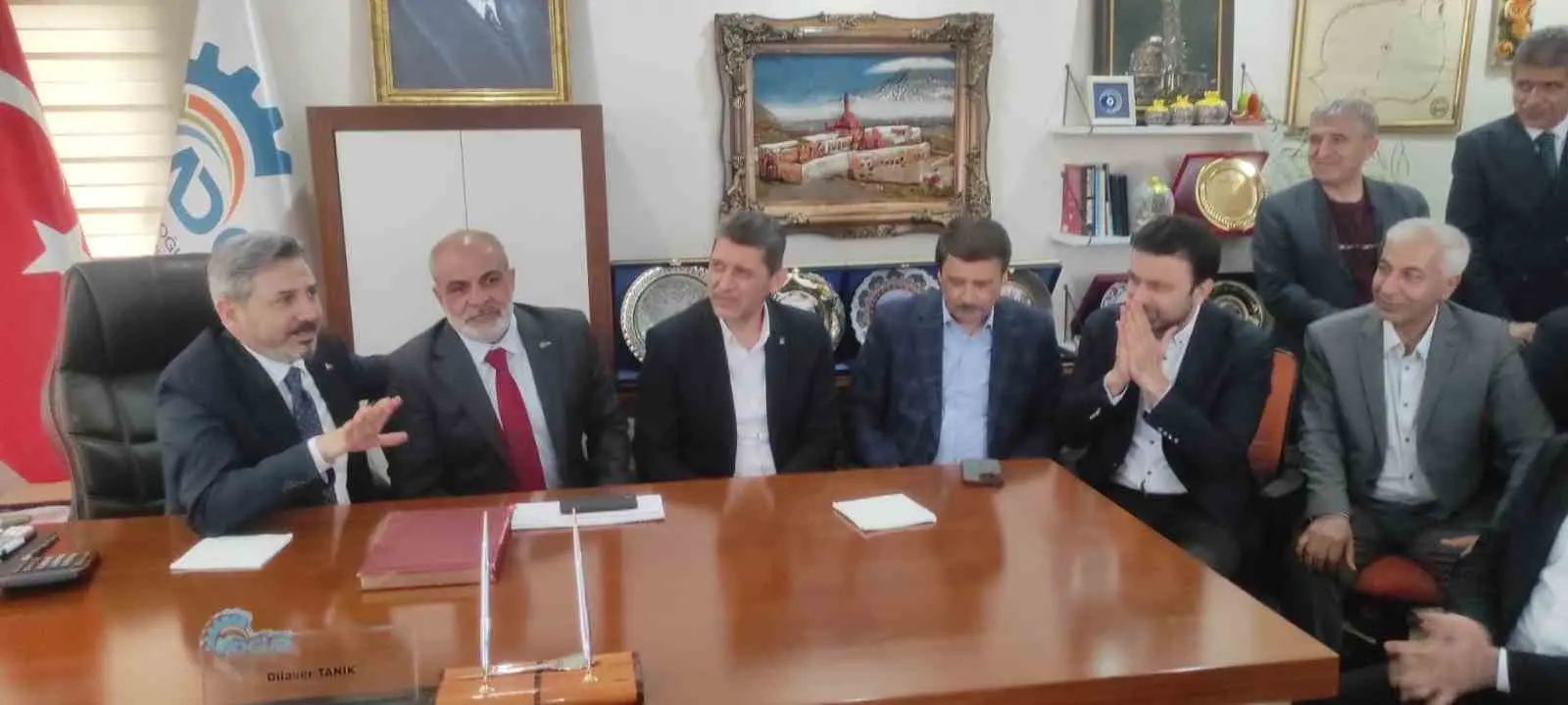 Çalışma ve Sosyal Güvenlik Bakan Yardımcısı Ahmet Aydın, AK Parti