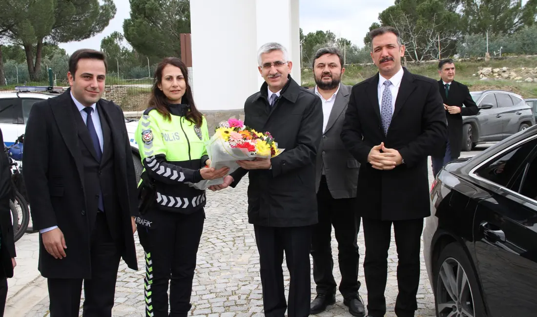 Milli Eğitim Bakan Yardımcısı Nazif Yılmaz, Manisa’nın Kula ilçesinde bir