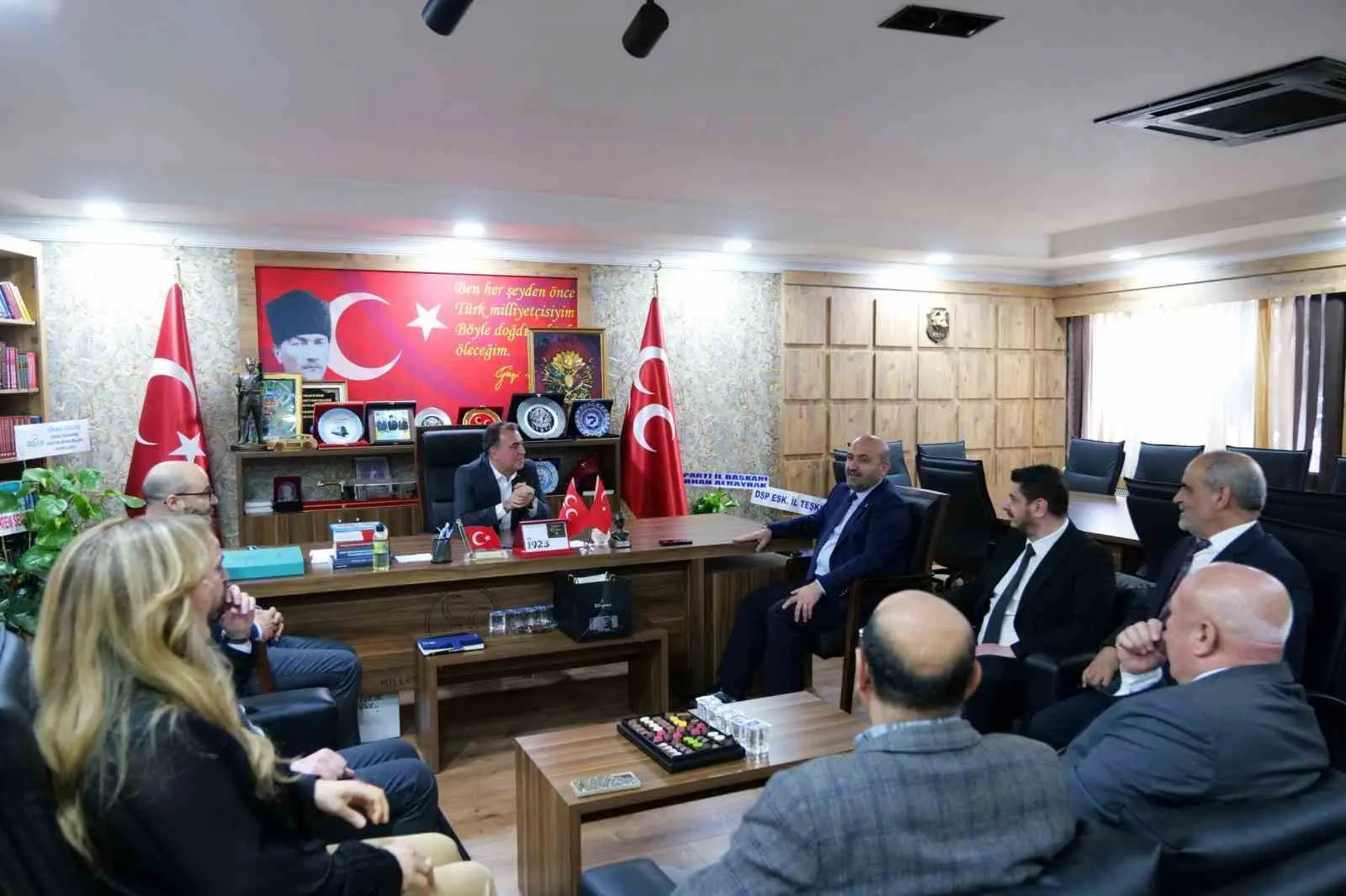 AK Parti Eskişehir İl Başkanı Gürhan Albayrak, Milliyetçi Hareket Partisi