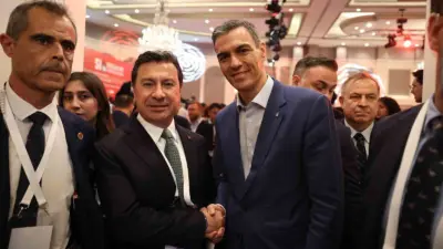 Muğla Büyükşehir Belediye Başkanı Ahmet Aras, yerel yönetimlerin demokrasi üzerindeki