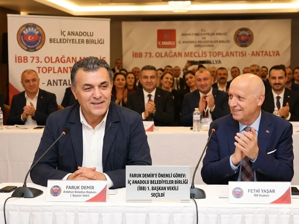 Ardahan Belediye Başkanı Faruk Demir, Antalya’da düzenlenen İç Anadolu Belediyeler