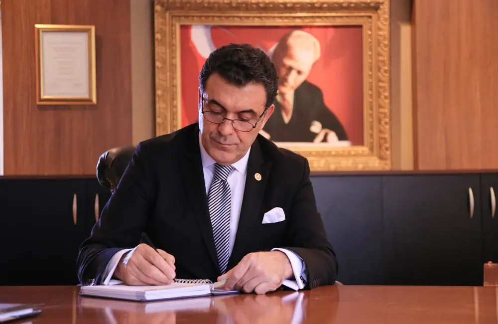 Ardahan Belediye Başkanı Faruk Demir, TBMM’nin 106’ncı açılış yıl dönümü