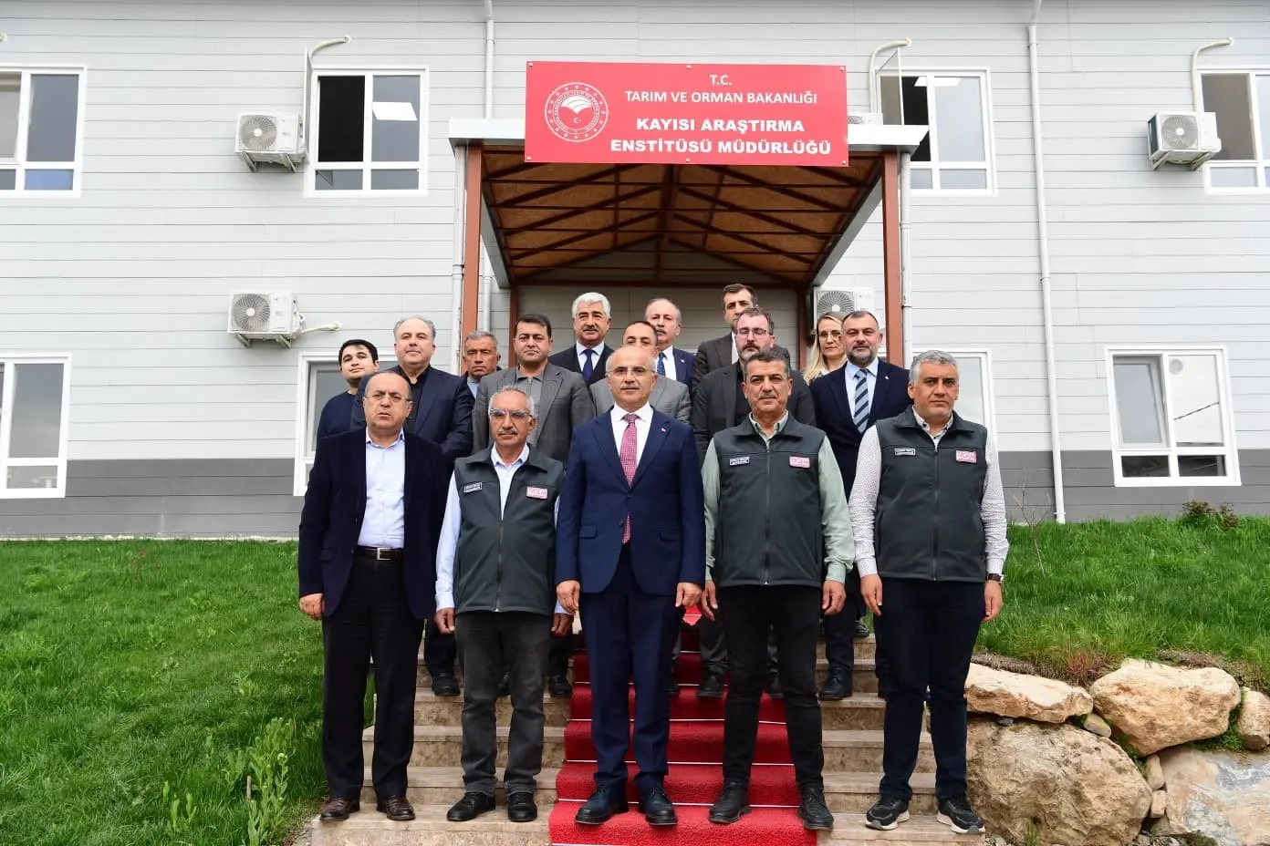 Malatya Büyükşehir Belediye Başkanı Sami Er, Kayısı Araştırma Enstitüsü’nün kente