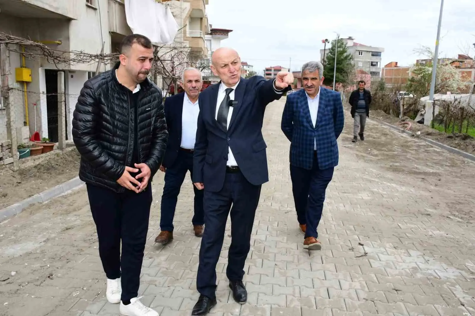 Samsun’un Terme Belediye Başkanı Şenol Kul, Çay Mahallesi’nde yürütülen kapsamlı