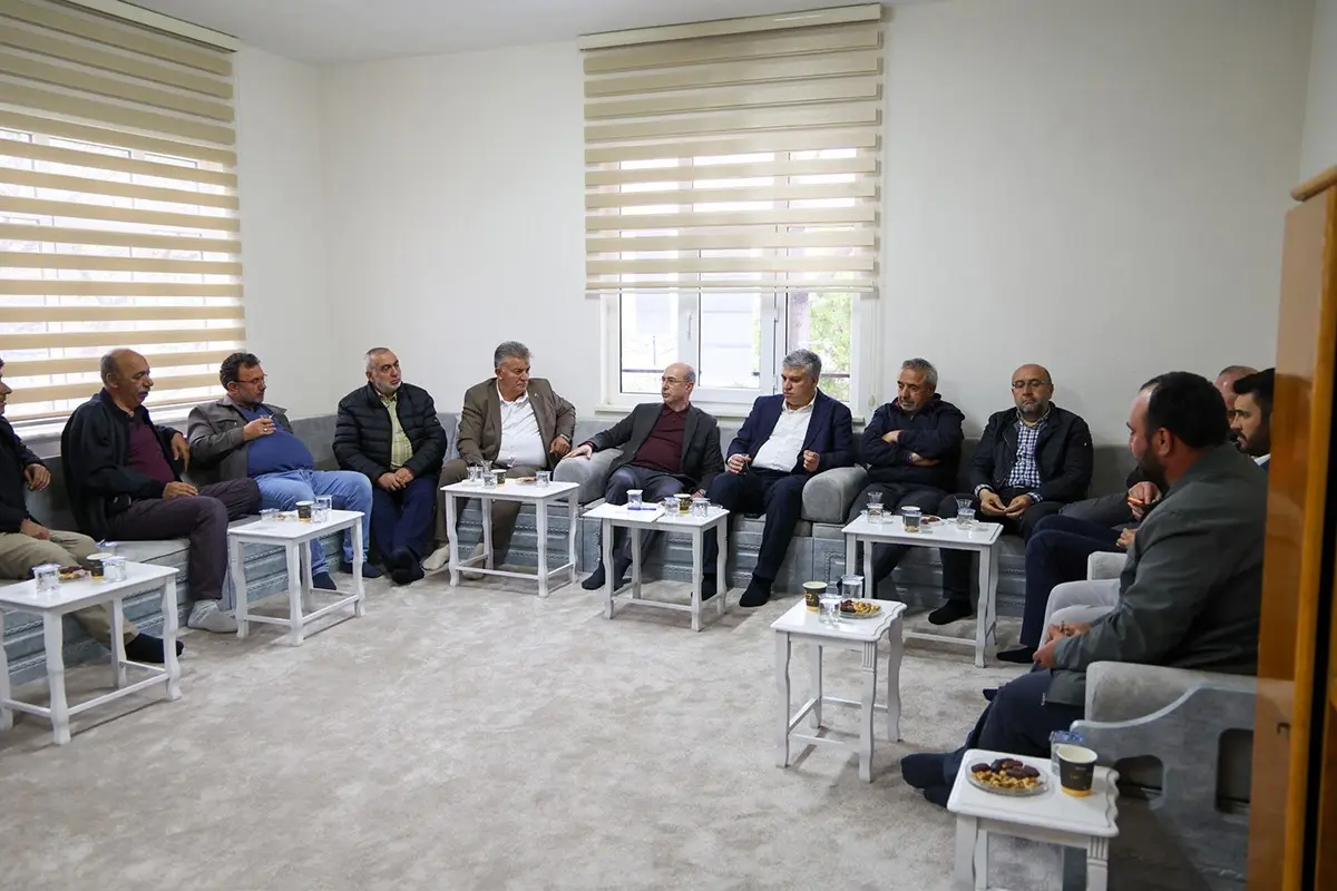 Konya’nın merkez Selçuklu İlçe Belediye Başkanı Ahmet Pekyatırmacı, hizmetleri yerinde