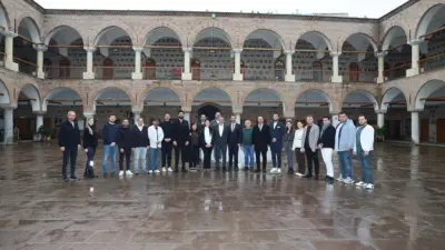 Şehzadeler Belediye Başkanı Hakan Şimşek, belediyeye bağlı dış hizmet birimlerini