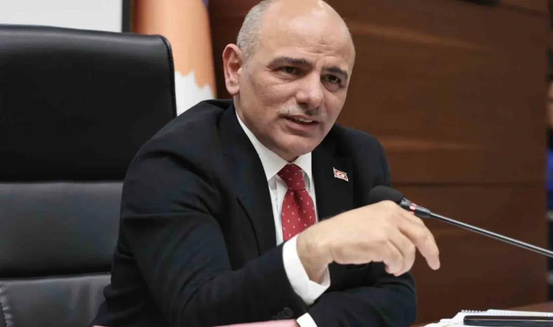 Körfez Belediye Başkanı Şener Söğüt, “2 bin 450 liraya çikolata