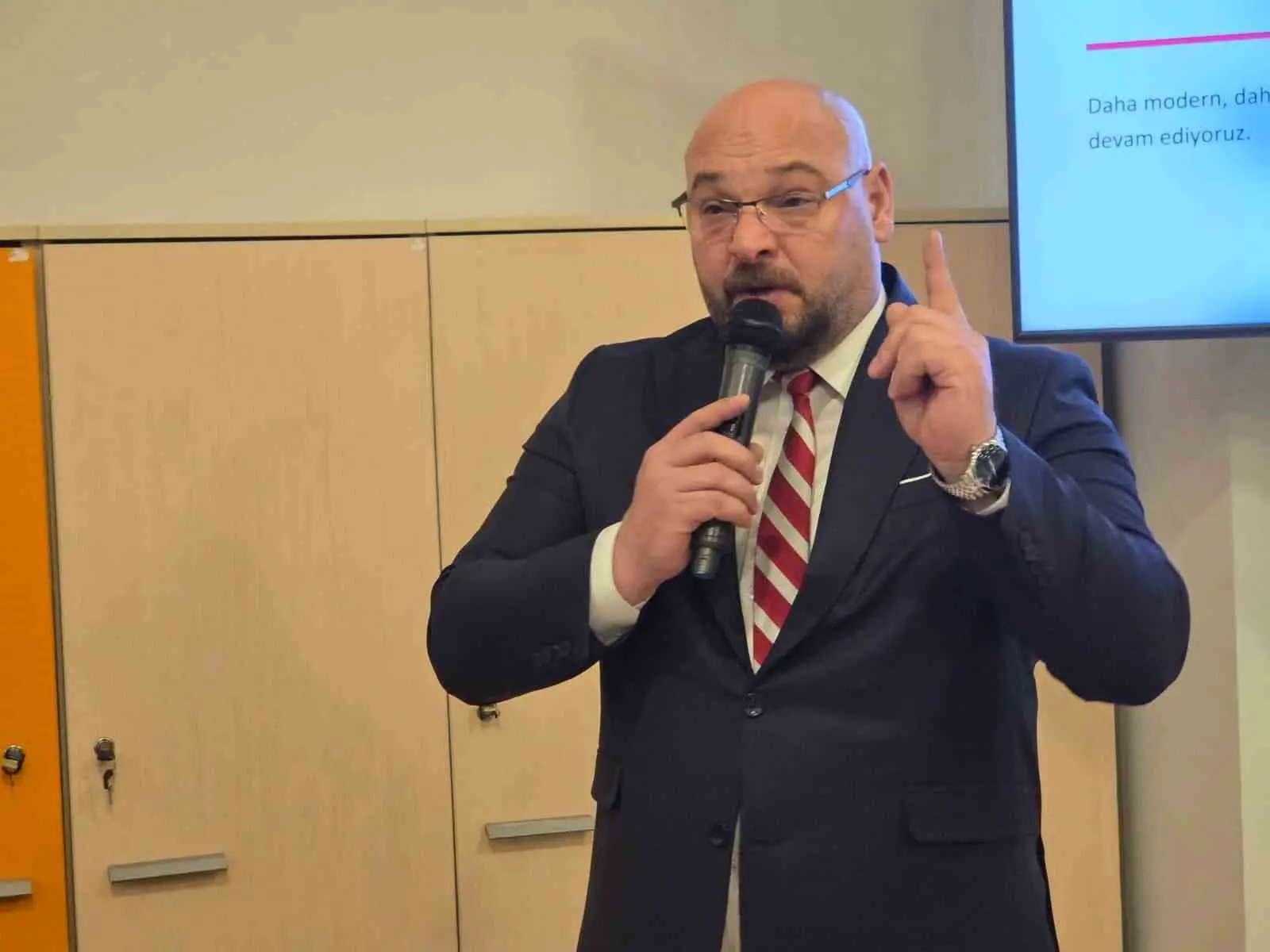 Samsun’un Atakum Belediye Başkanı Serhat Türkel, 2026 yılı bütçesinden kalan