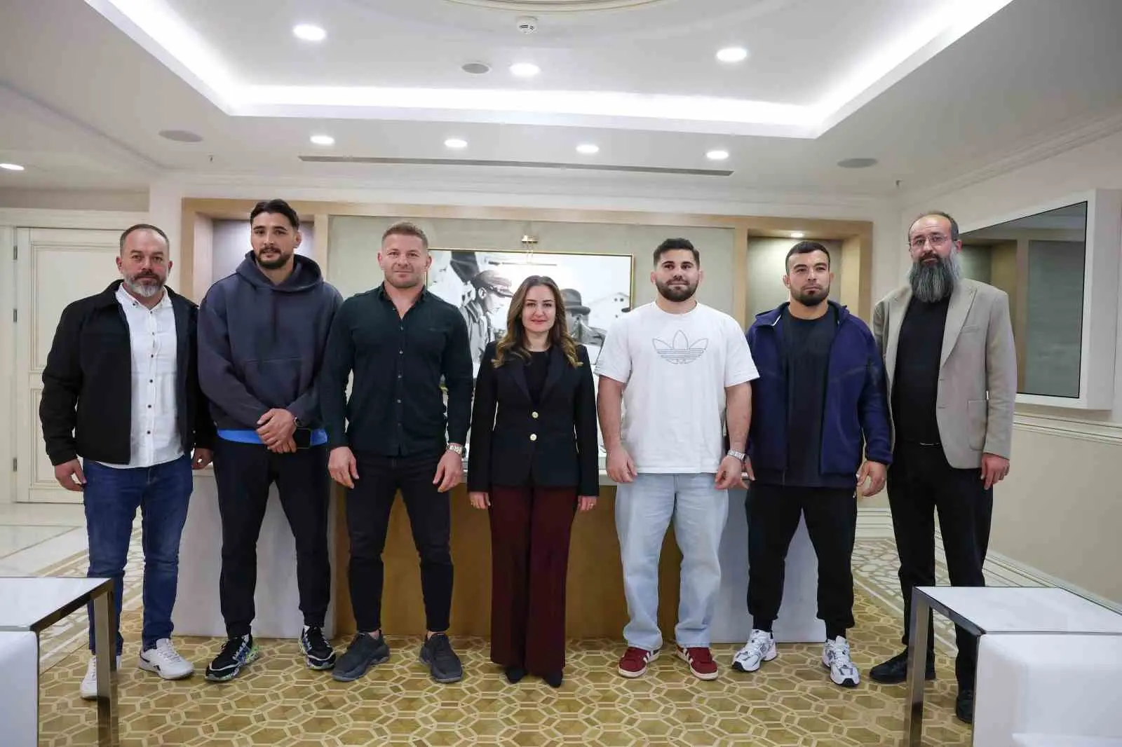 Antalya Büyükşehir Belediyesi Spor Kulübü Başkanı Utkan Hasan Eminoğlu, Baş