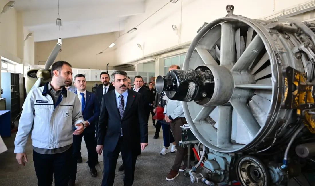 Bursa’da Yıldırım Belediye Başkanı Oktay Yılmaz, Hürriyet Mesleki ve Teknik