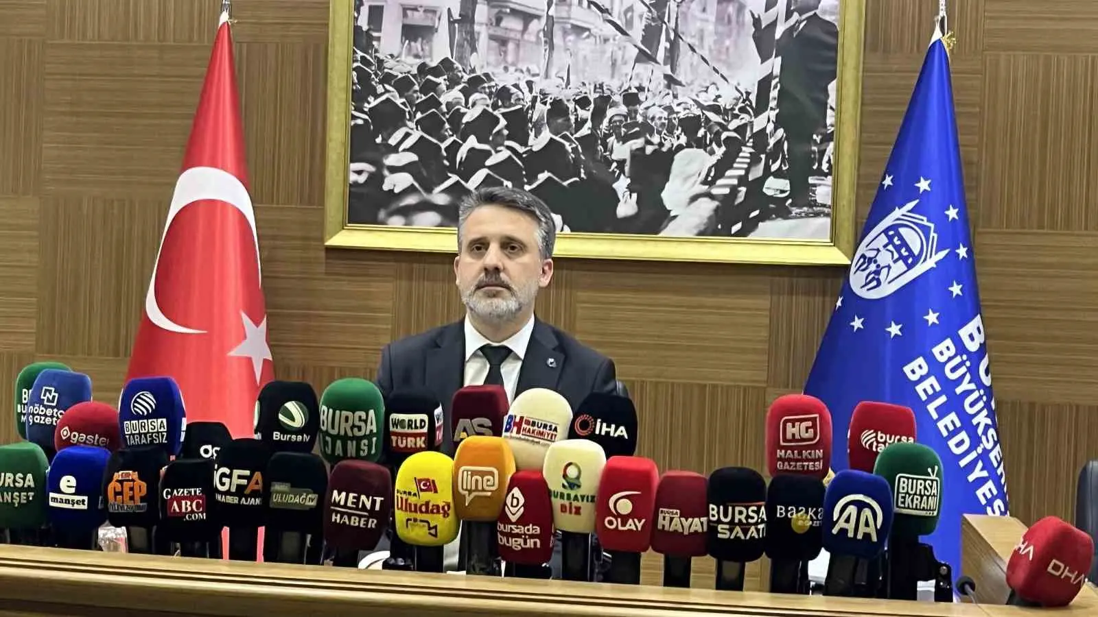Bursa Büyükşehir Belediye Başkanvekili Şahin Biba, başkanlık ettiği ilk meclis