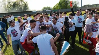 Belçika’da ilk kez bir Türk takımı Bölgesel 1. Lig’e yükseldi.