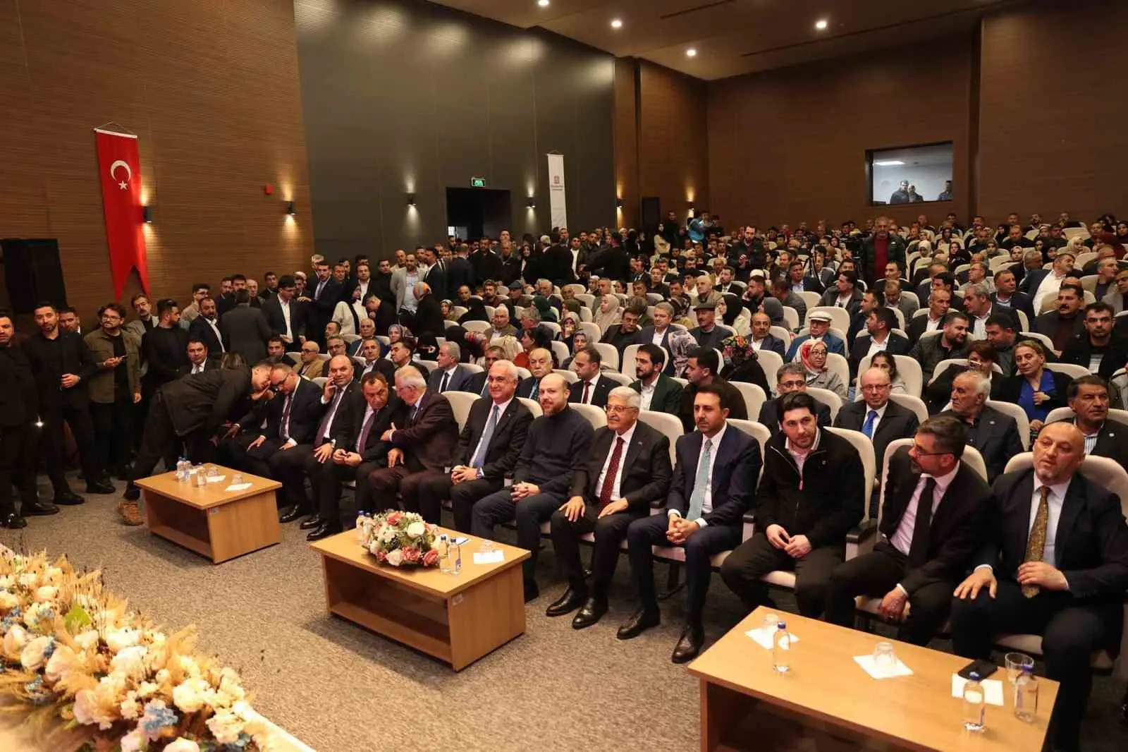 İlim Yayma Vakfı Mütevelli Heyeti Başkanı Necmeddin Bilal Erdoğan, Muş’ta