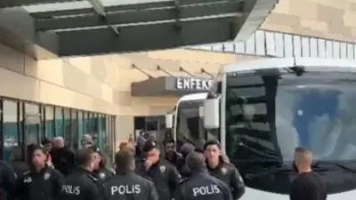 Mustafa Bozbey ve beraberindeki 56 kişi adliyeye sevk edildi. Sağlık