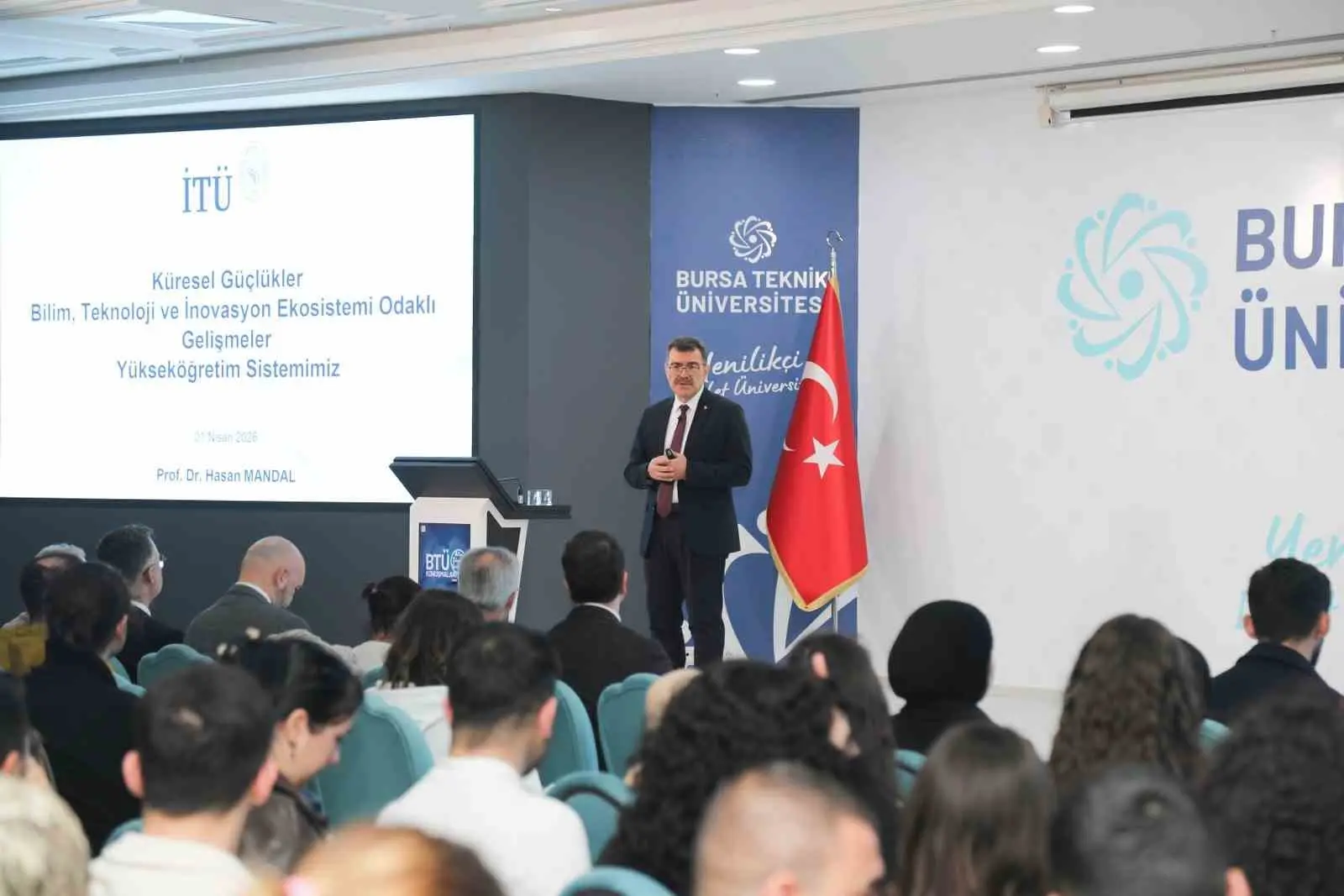 BTÜ Konuşmaları’nın konuğu olan İTÜ Rektörü Prof. Dr. Hasan Mandal,