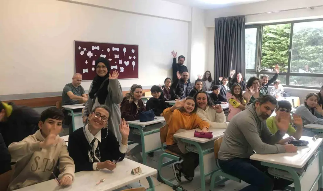 Okullarda yaşanan saldırı olaylarıyla milletçe yaşadığımız kötü günlerde bir nebze