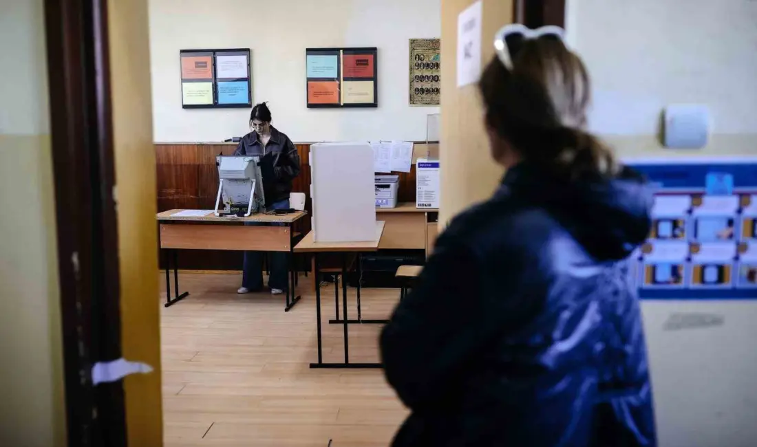 Bulgaristan’da dün gerçekleştirilen genel seçimin galibi, eski Cumhurbaşkanı Rumen Radev