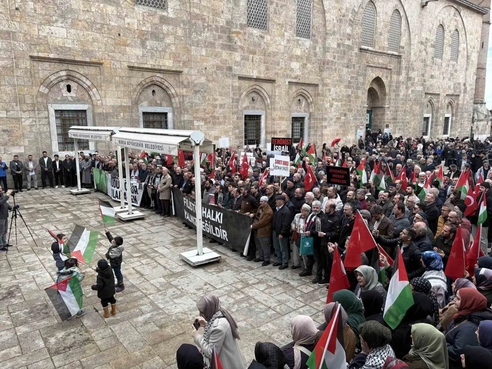 Bursa Gönüllü Kuruluşlar Platformu, İsrail’in Mescid-i Aksa’yı ibadete kapatmasına, Filistinli