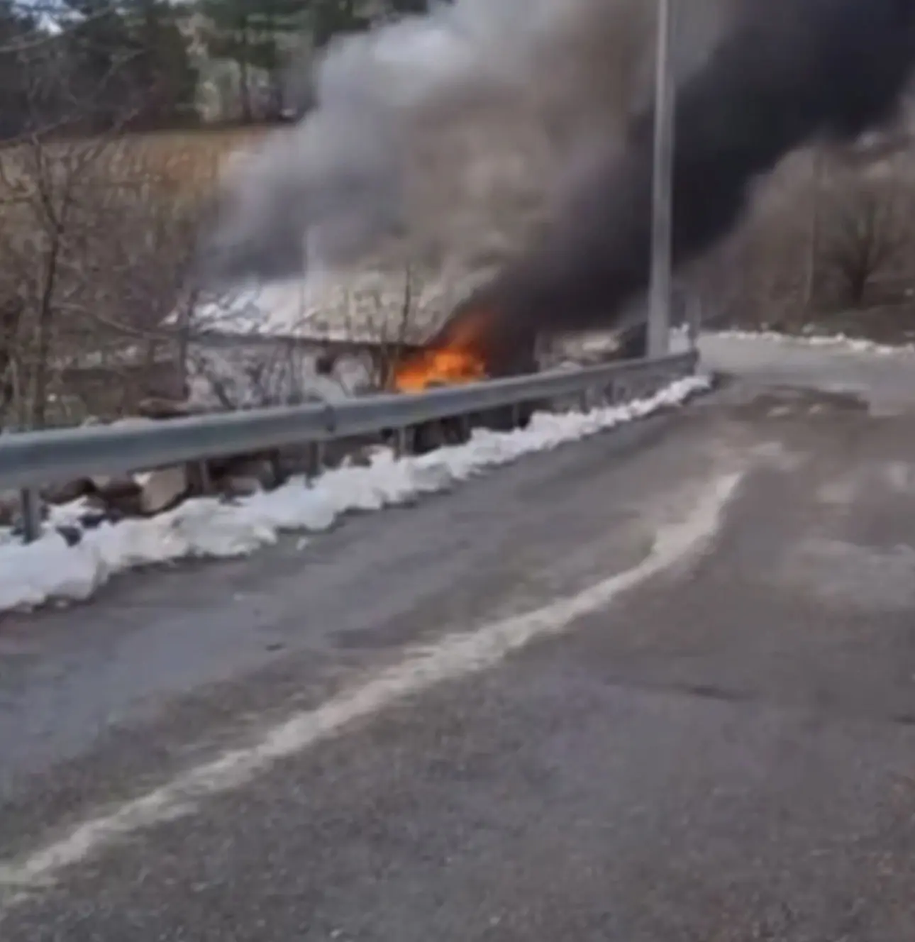 Bursa’da bağ evinde çıkan yangın, itfaiye ekiplerinin müdahalesiyle söndürüldü. Yangın,