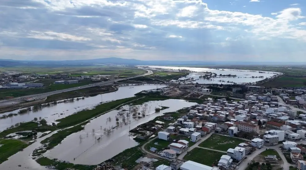 Bursa’nın Karacabey ilçesinde kuraklık endişesiyle geçtiğimiz kasım ayında getirilen çeltik