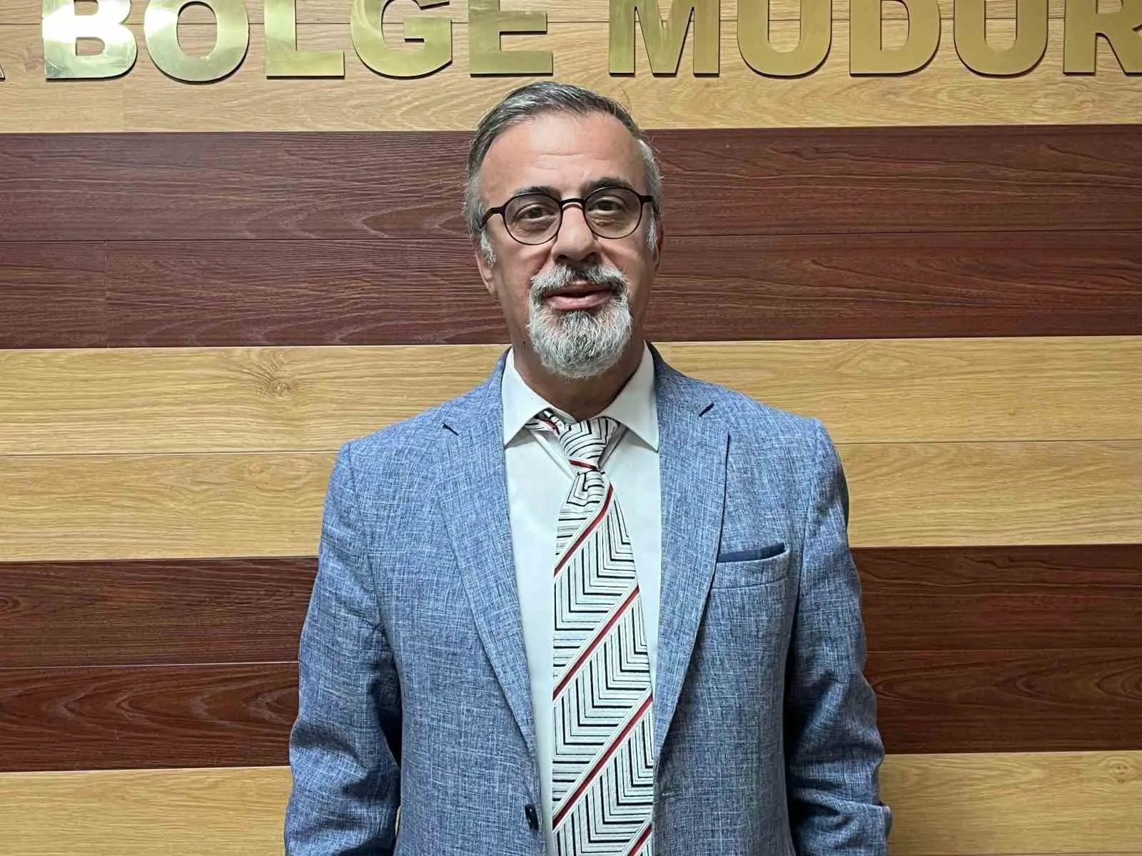 Bursa’da farklı meslek gruplarından bir araya gelen 30 kişilik gönüllü,