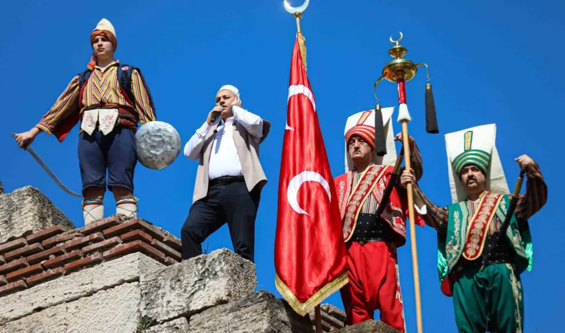 Bursa’nın fethinin 700. yıl dönümü dolayısıyla Pınarbaşı Fetih Kapısı’nda düzenlenen