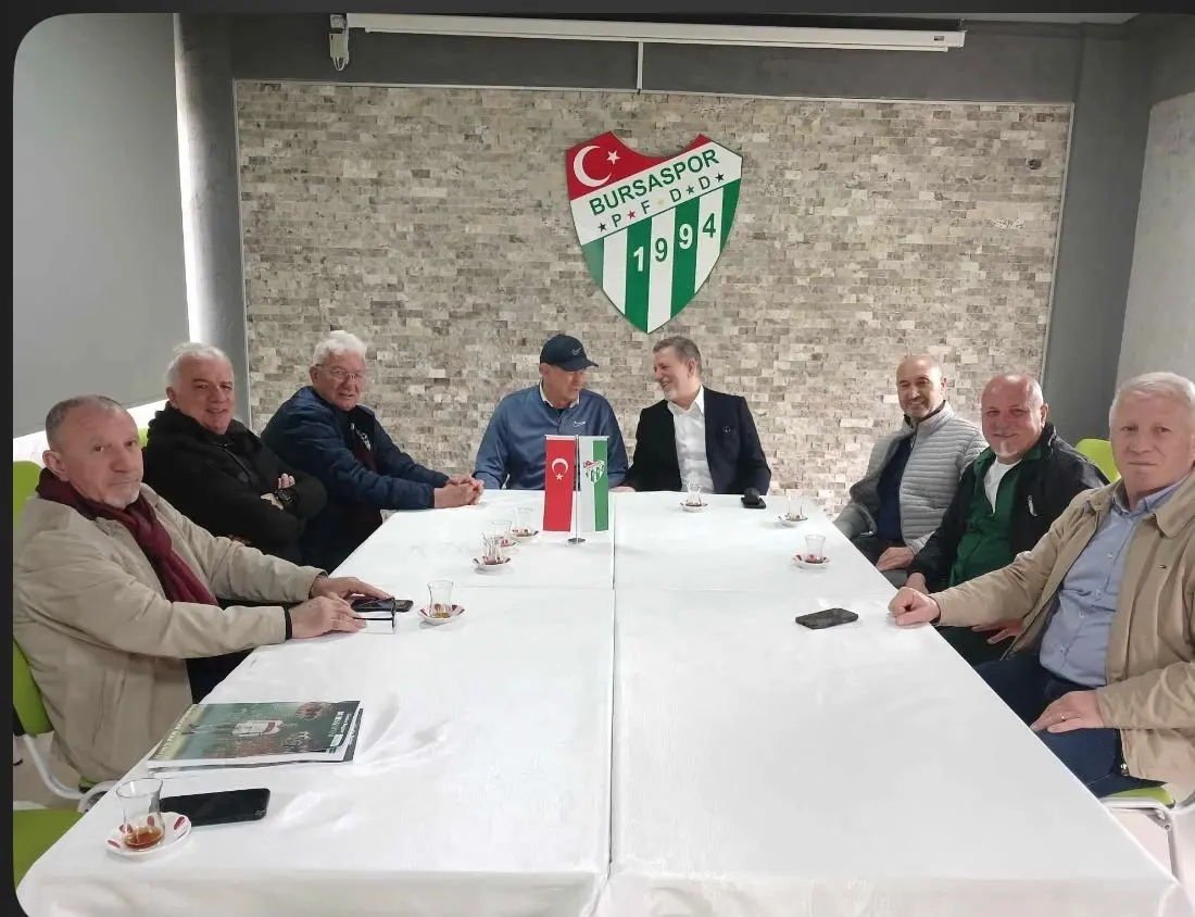 Bursaspor ve Milli Takımın unutulmaz kaptanı Sedat 3 Özden tanıtımı