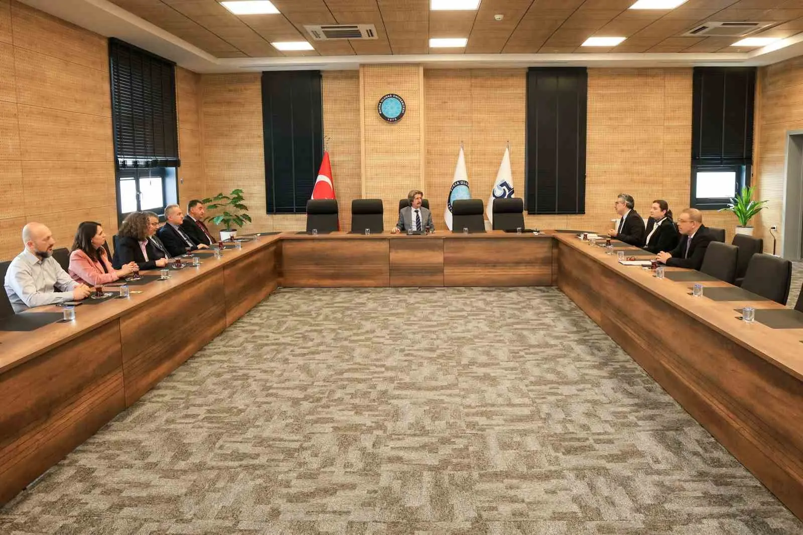 Bursa Uludağ Üniversitesinin (BUÜ) eğitim-öğretim ve idari birimlerindeki hizmet sunum