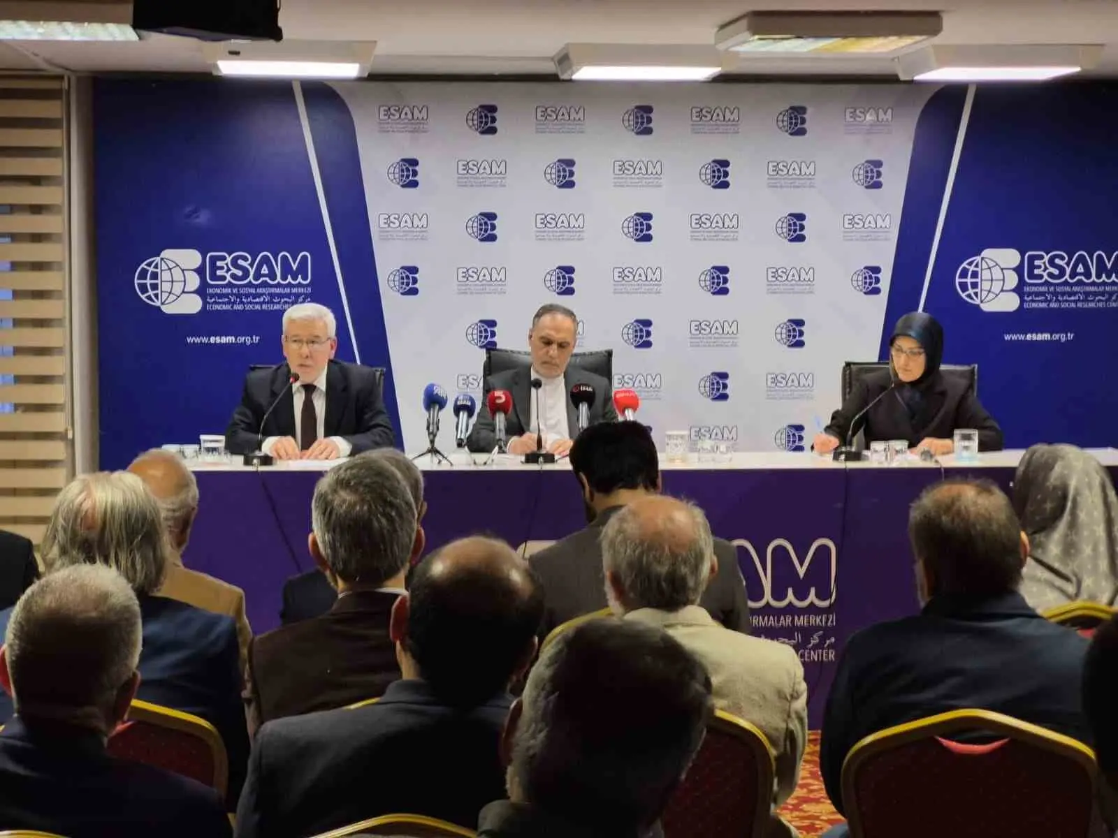 İran’ın Ankara Büyükelçisi Dr. Mohammad Hassan Habibullah Zadeh, “İran savaşın