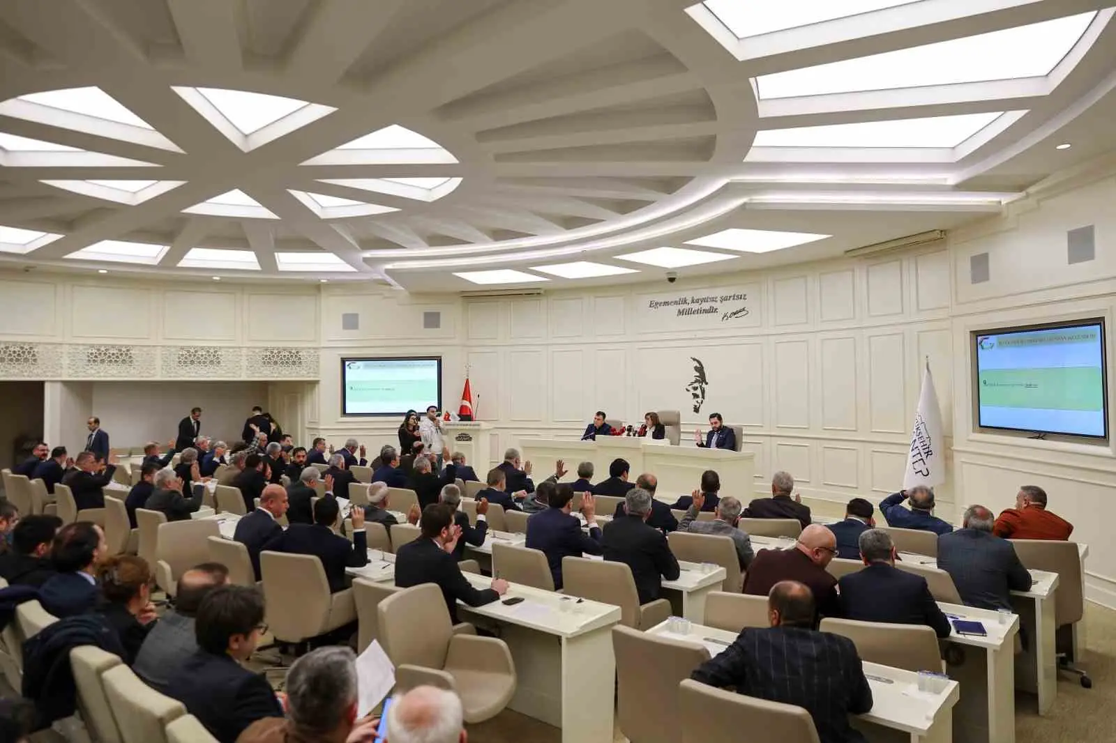 Gaziantep Büyükşehir Belediye Meclisi’nin nisan ayı birinci birleşiminde Milli Eğitim