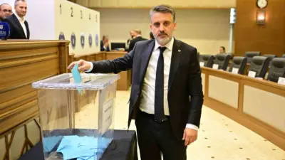 Mustafa Bozbey’in tutuklanıp görevden uzaklaştırılmasının ardından Bursa Büyükşehir Belediye Meclisinde,