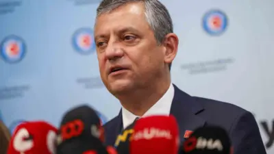 Cumhuriyet Halk Partisi (CHP) Genel Başkanı Özgür Özel, “Biz 4