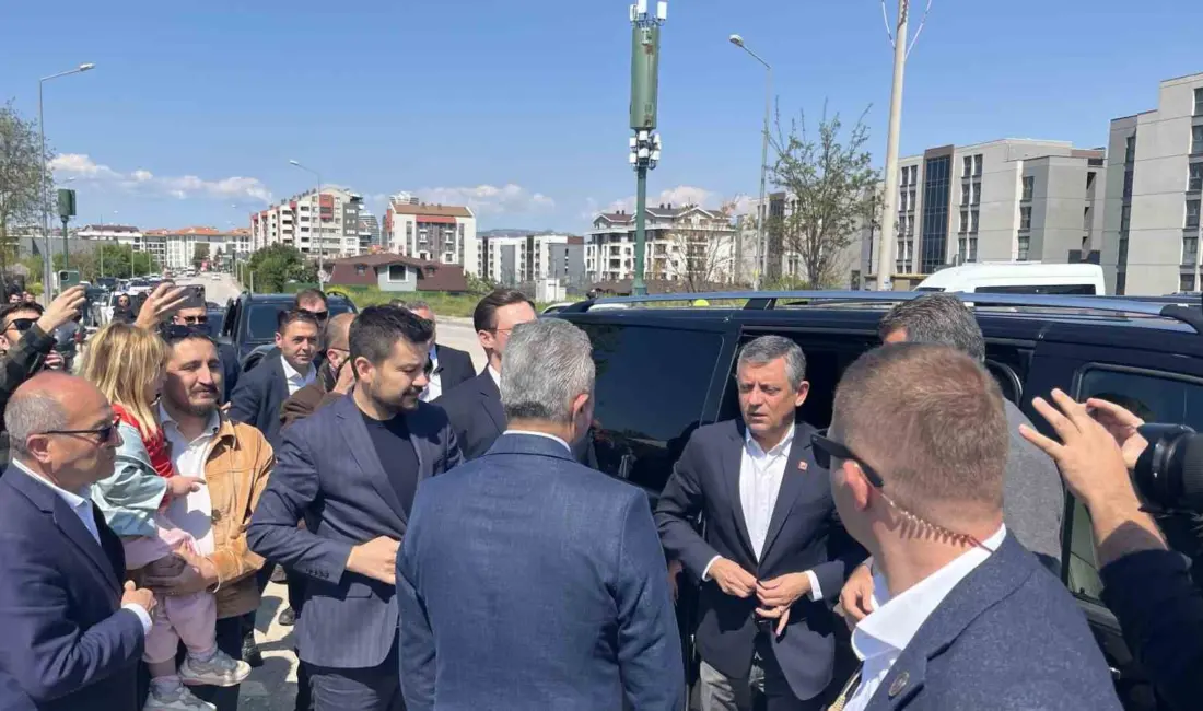 Bursa’da tutuklu bulunan Mustafa Bozbey’i ziyaret eden CHP Genel Başkanı