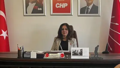 Cumhuriyet Halk Partisi (CHP) Kayseri İl Başkanı Ümit Özer görevinden