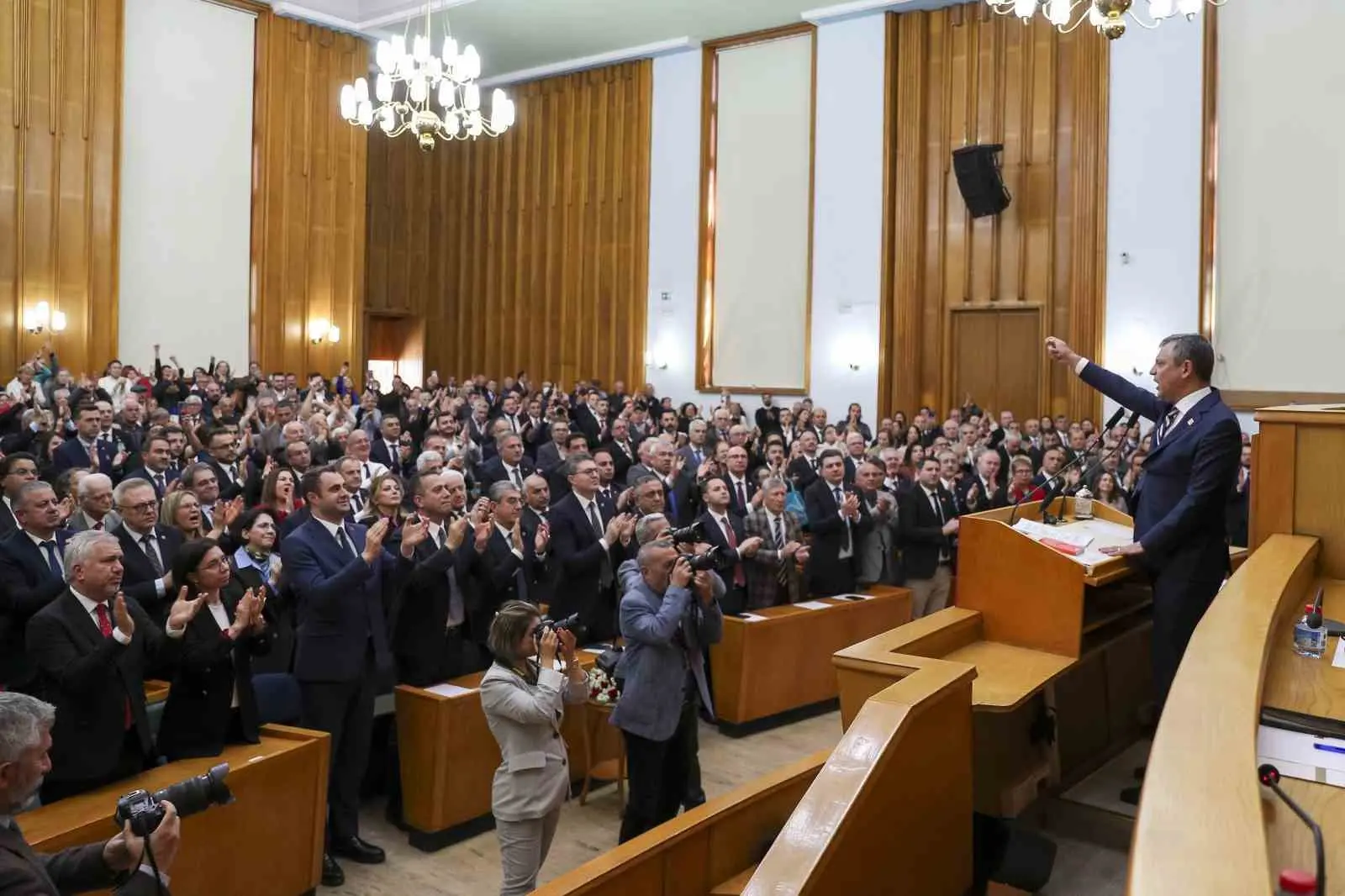 Cumhuriyet Halk Partisi(CHP) Genel Başkanı Özgür Özel, “Parlamenter sistemde güvenoyundan