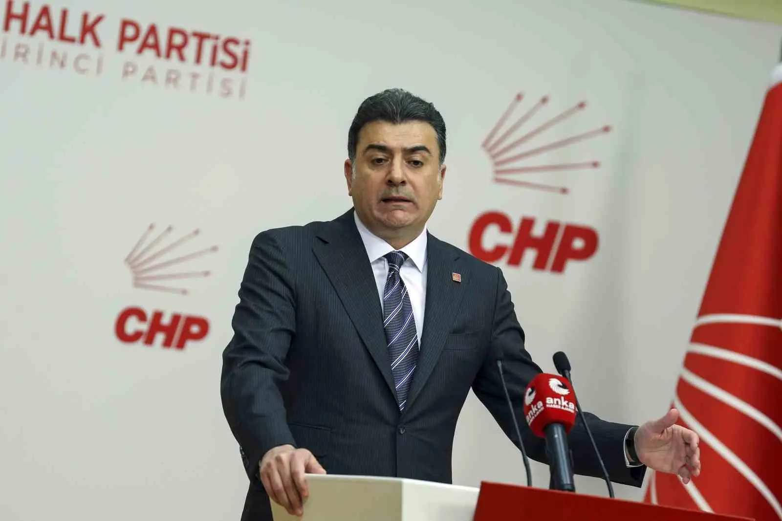 Cumhuriyet Halk Partisi (CHP) Sözcüsü Zeynel Emre, “Geçmişte çeşitli nedenlerle