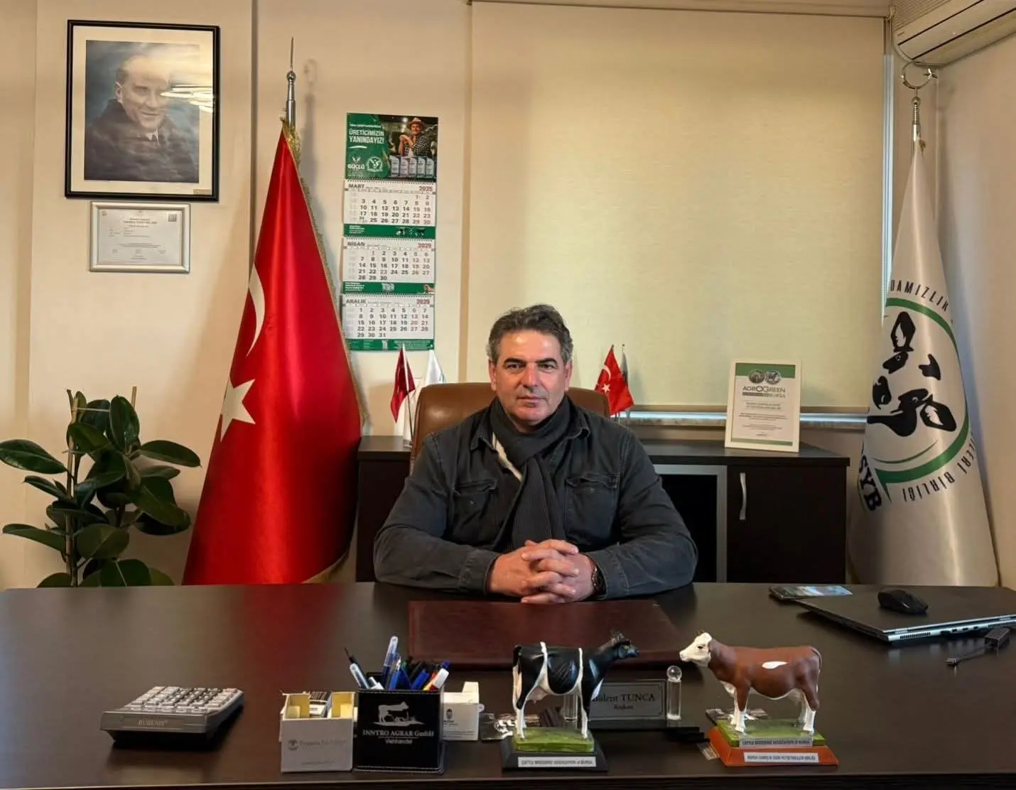 Bursa’da CHP’li Mustafakemalpaşa Belediye Meclis Üyesi ve Damızlık Sığır Yetiştiricileri