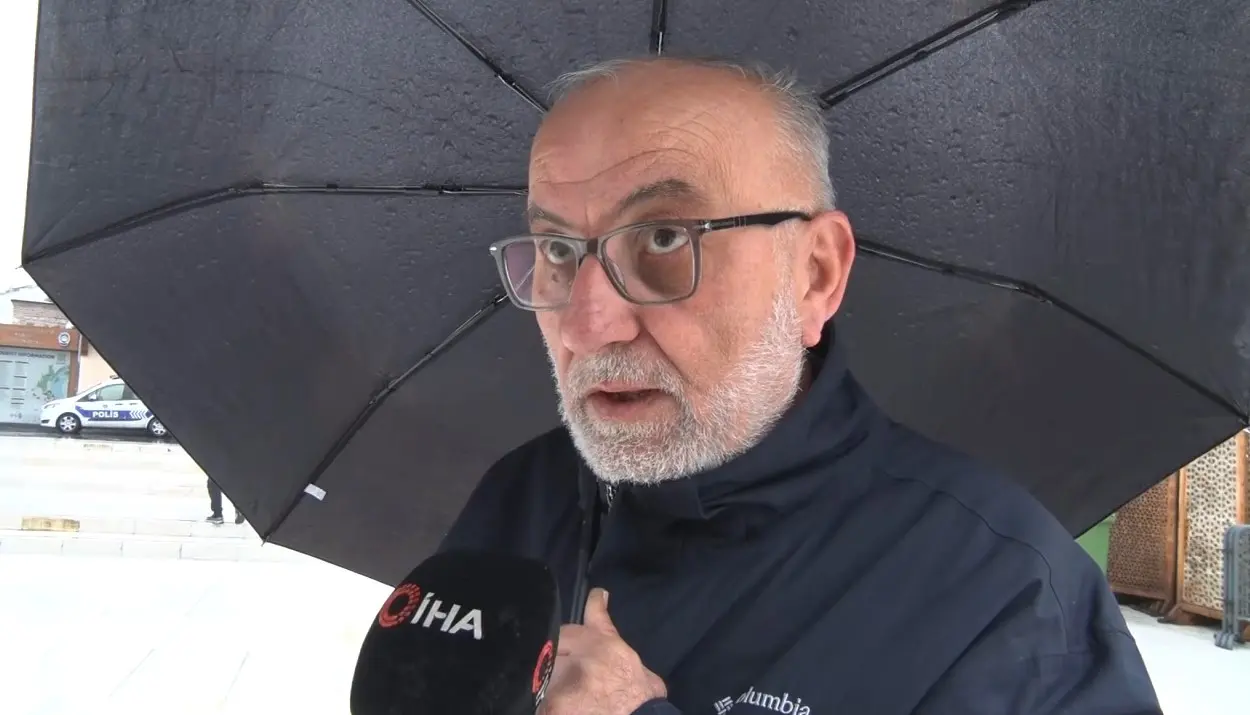 Cumhuriyet Halk Partisi’nin (CHP) 2015 yılında LGBT bireylerin kamu ve