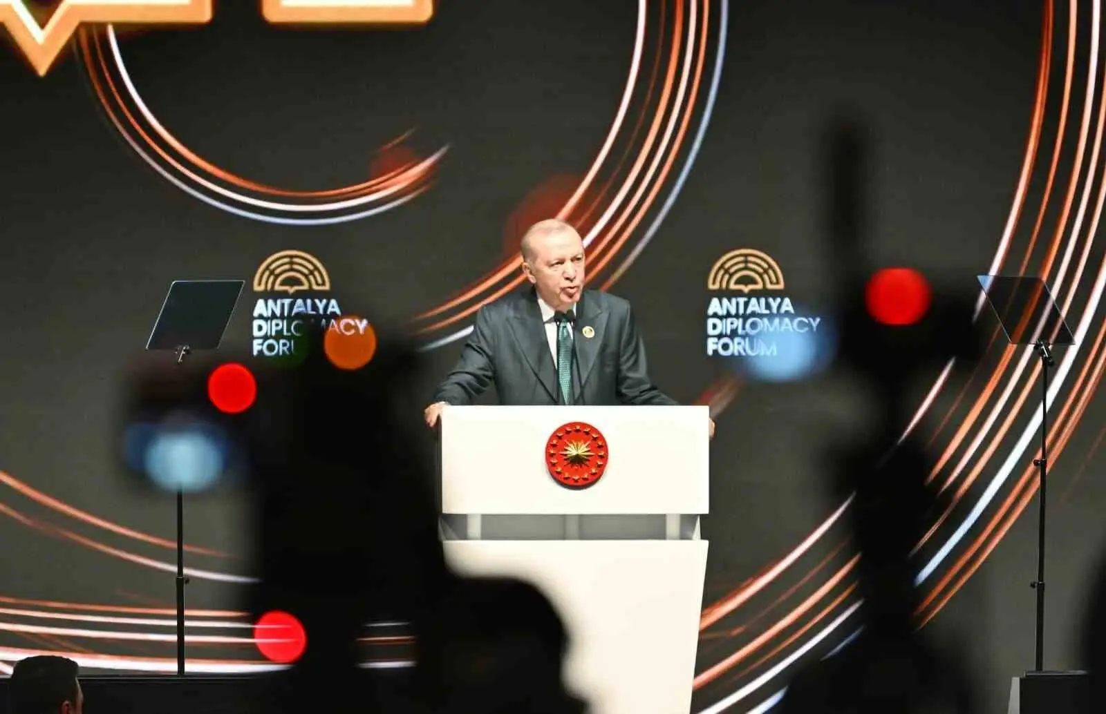 Cumhurbaşkanı Recep Tayyip Erdoğan, uluslararası sistemin yalnızca siyasi ve askeri