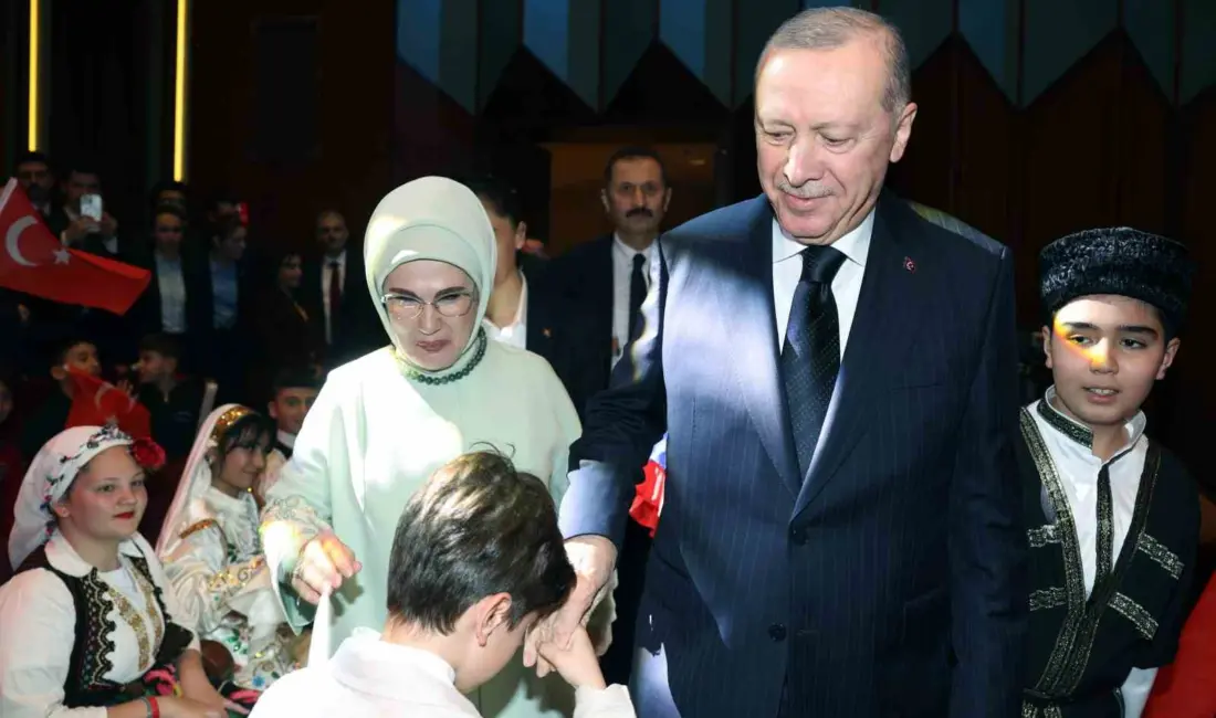 Cumhurbaşkanı Recep Tayyip Erdoğan, “İnsanlık zincirinin ebediyet halkası olan siz