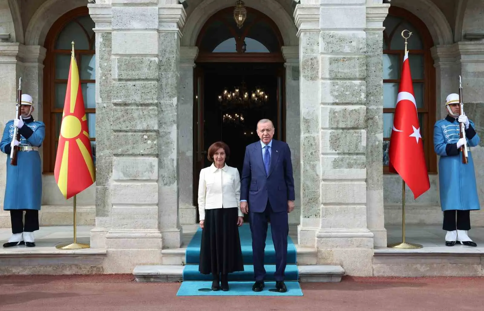 Cumhurbaşkanı Recep Tayyip Erdoğan, Kuzey Makedonya Cumhurbaşkanı Gordana Siljanovska Davkova
