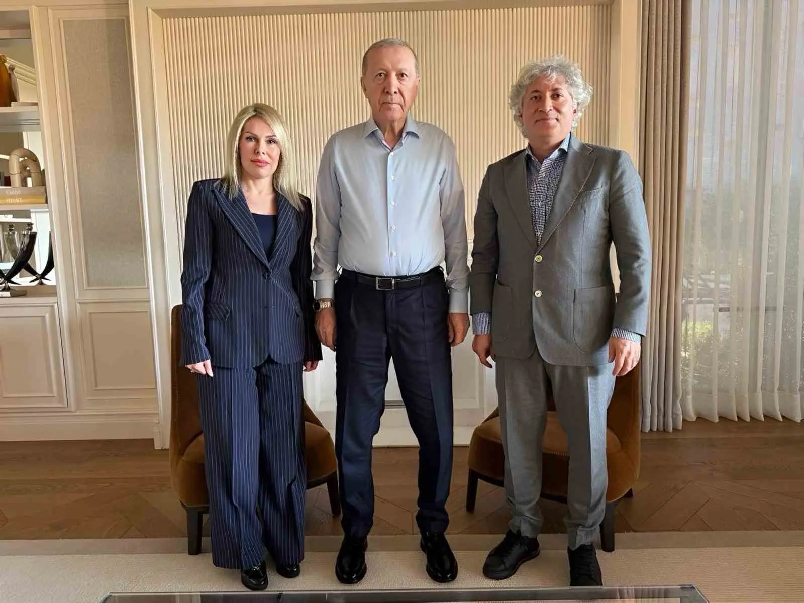 Cumhurbaşkanı Recep Tayyip Erdoğan, Akdeniz Üniversitesi Rektörü Prof. Dr. Özlenen
