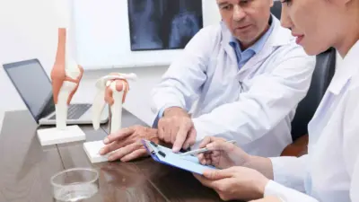 Nev Sağlık Grubu Ortopedi ve Travmatoloji Bölümü’nden Op. Dr. Murat