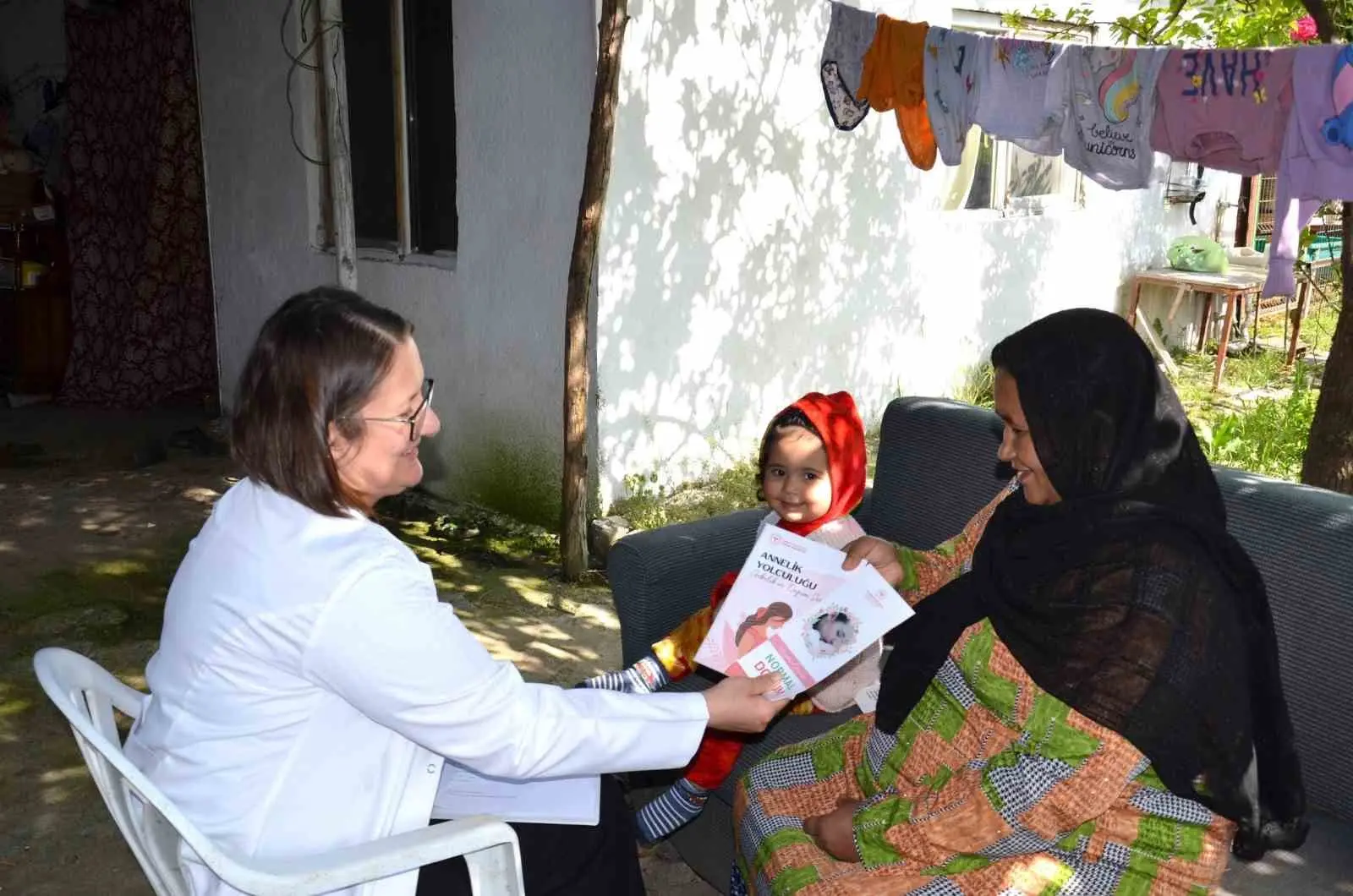 Sağlık Bakanlığı’nın “Her Gebeye Bir Ebe” uygulaması kapsamında Bursa’da son