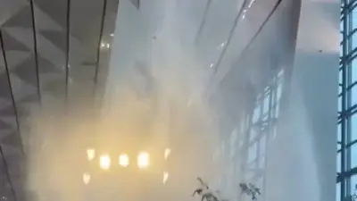 Endonezya’nın başkenti Jakarta’daki Soekarno-Hatta Uluslararası Havalimanı’nda şiddetli yağış ve fırtına