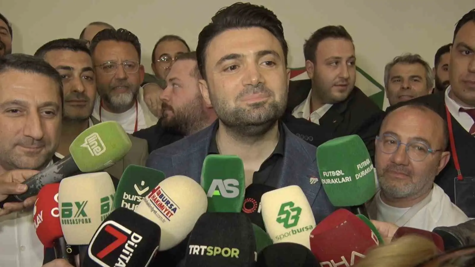 Bursaspor Başkanı Enes Çelik, kazanılan şampiyonlukta hem yönetim kurulunun hem