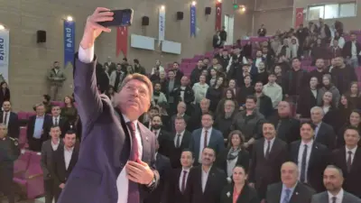 Bartın Üniversitesi’nde düzenlenen İhtisas Akademisi’nin ilk dersini veren Eski Adalet