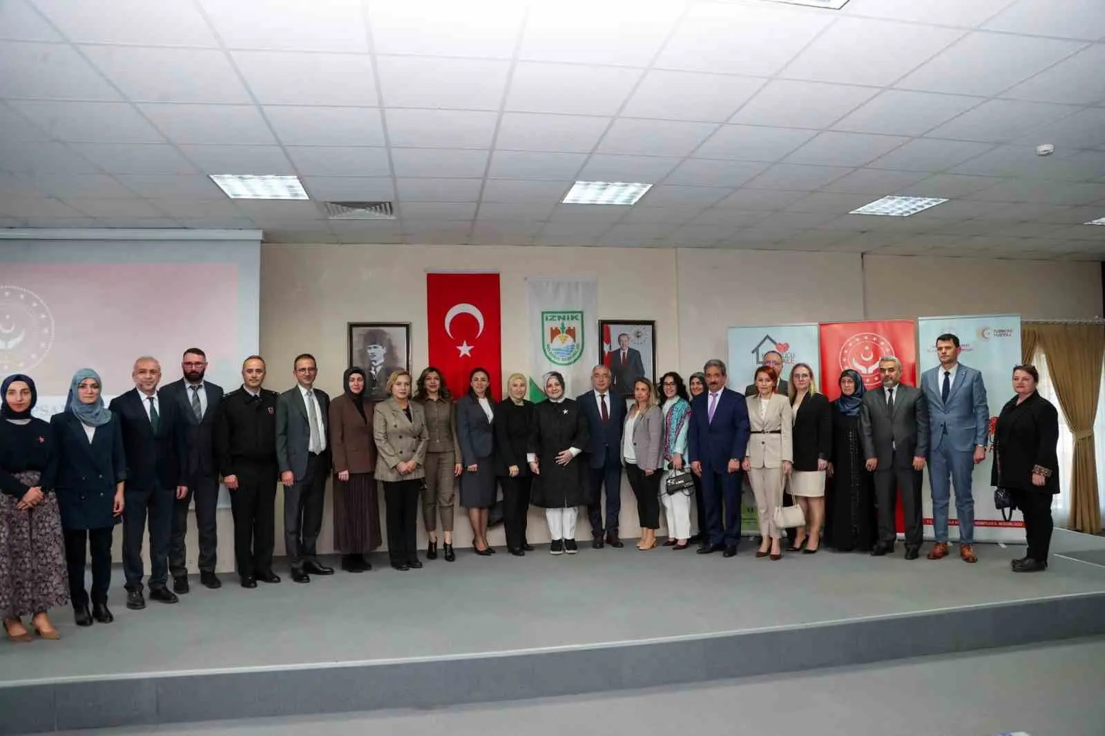 Bursa Valisi Erol Ayyıldız’ın eşi Dilek Didem Ayyıldız, İznik ve